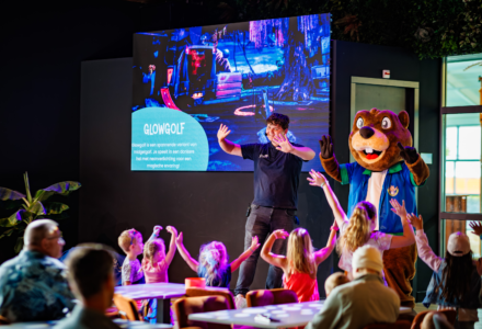 Minidisco met Barry de Bever en de animatie van Eiland van Maurik