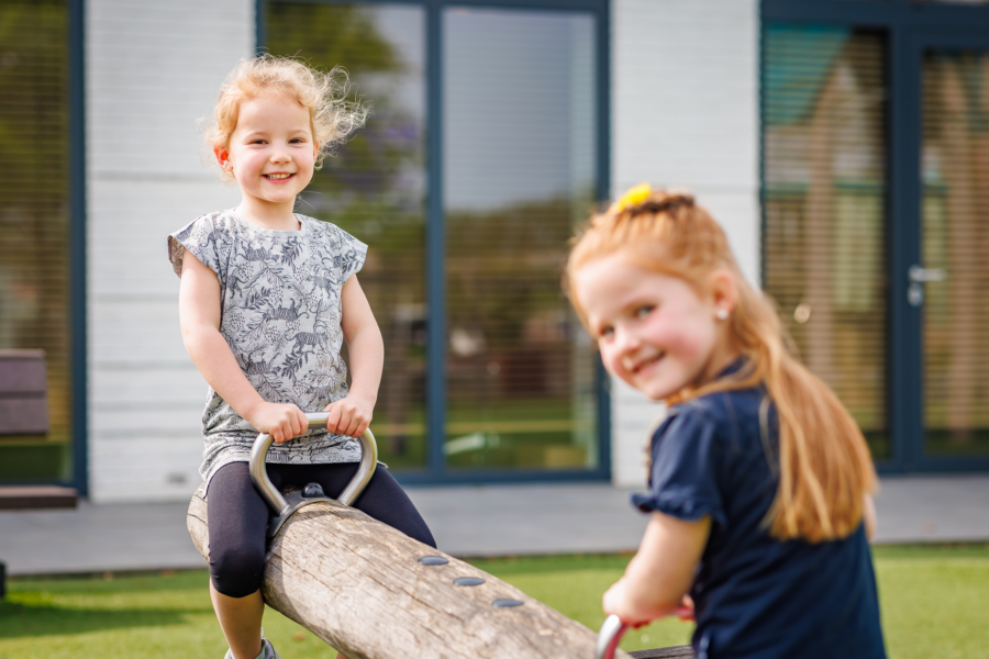 Er zijn genoeg speelplekken op het vakantiepark Eiland van Maurik