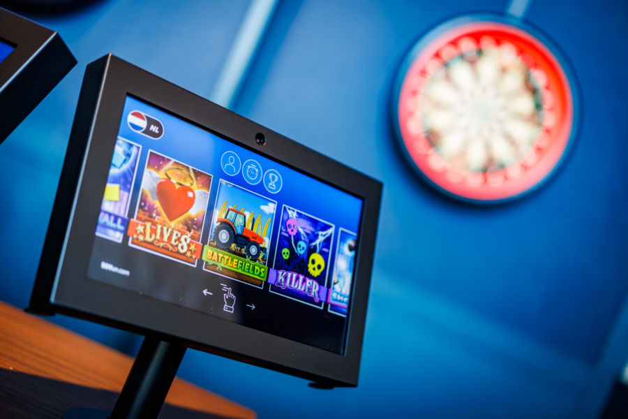 Het displayscherm van E-darten met alle verschillende spelopties