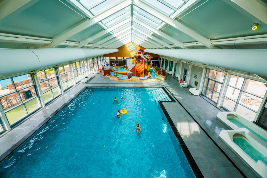 Overdekt zwembad in omgeving Tiel