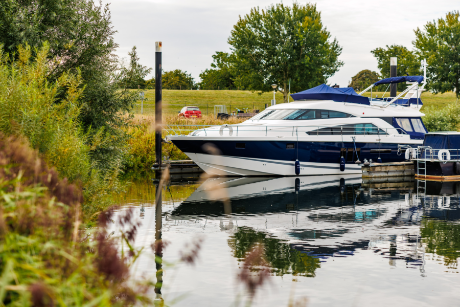 2708 094041 Martin Hols 6 I4 A4279 CR3